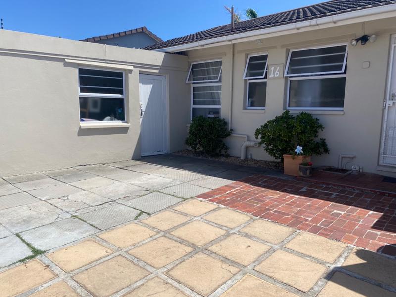 To Let 3 Bedroom Property for Rent in Kirstenhof Western Cape
